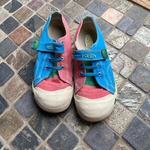 Kids colorblock keens